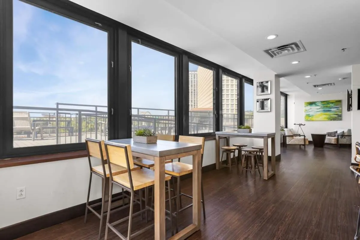 דירות פיטסבורג Sleek 2Br Downtown Retreat With Gym