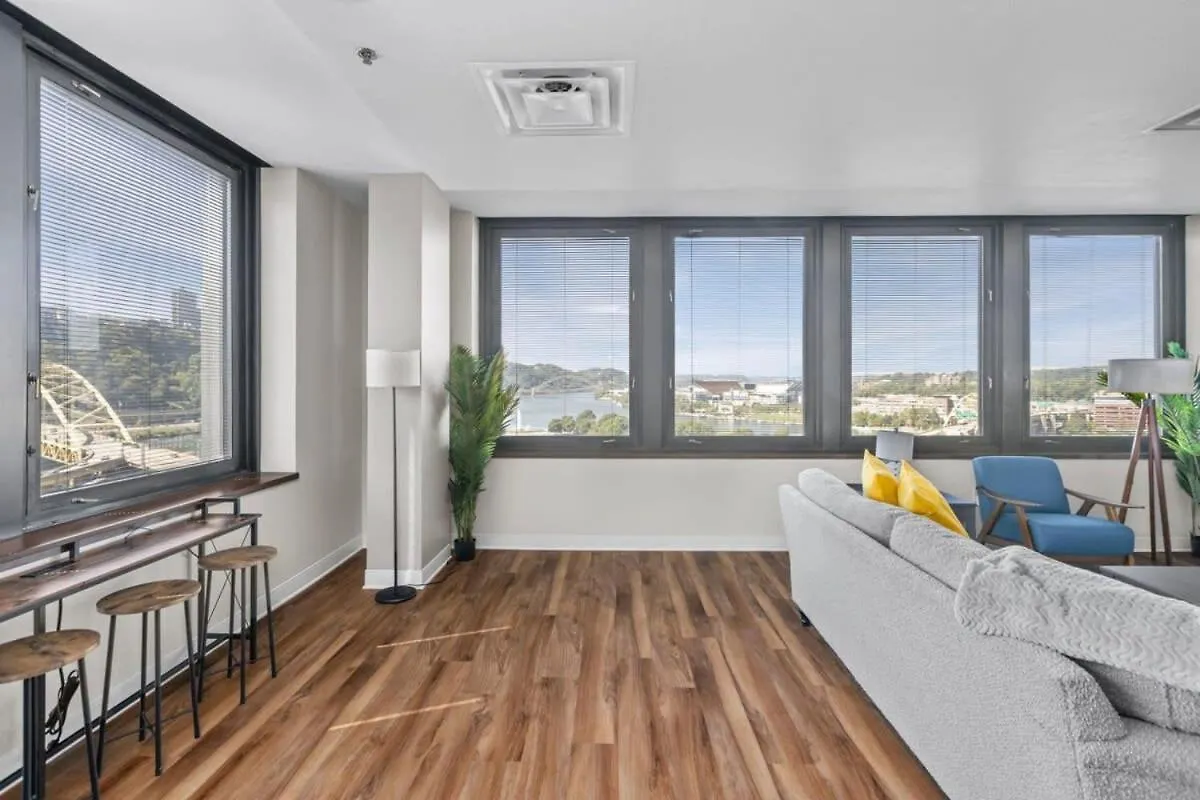 דירות פיטסבורג Sleek 2Br Downtown Retreat With Gym ארצות הברית